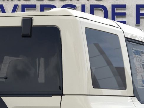 New 2026 Ford Bronco Outer Banks image 25