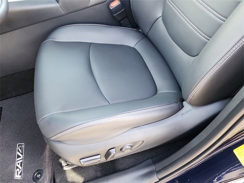 Used 2025 Toyota RAV4 XLE Premium w/ Blackout Package (GST) image 15