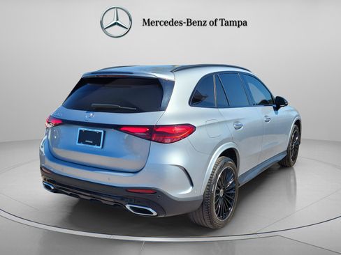 Used 2023 Mercedes-Benz GLC 300 image 4
