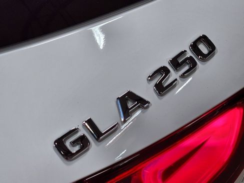 Used 2023 Mercedes-Benz GLA 250 4MATIC image 25