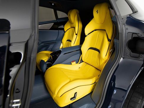 Used 2024 Ferrari Purosangue image 44