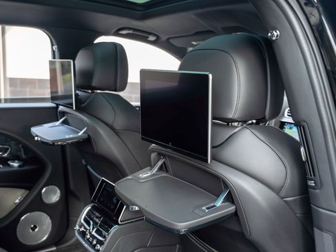 Used 2023 Bentley Bentayga Extended Wheelbase image 59