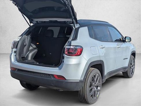 New 2026 Jeep Compass Limited image 2