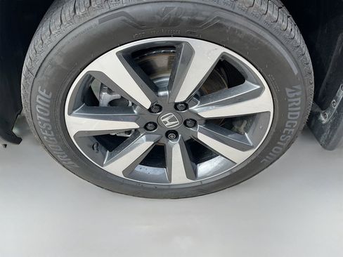 Used 2025 Honda Pilot Elite image 34