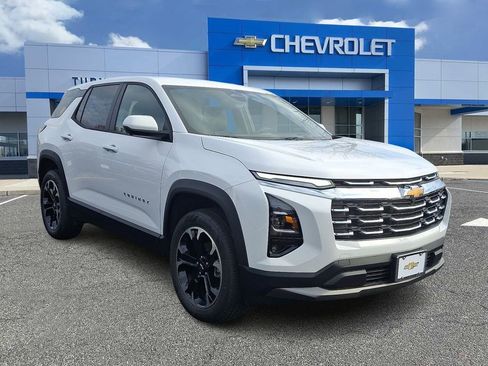 New 2026 Chevrolet Equinox LT w/ Convenience Package II image 2