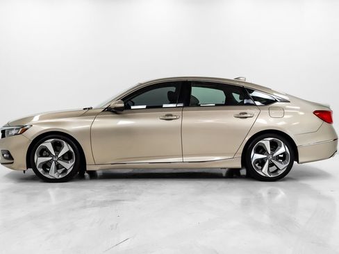 Used 2018 Honda Accord Touring image 26