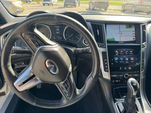 Used 2017 INFINITI Q60 3.0t w/ Premium Plus Package 3.0T image 16