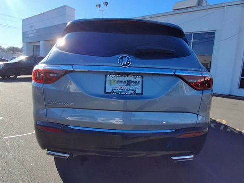 Certified 2024 Buick Enclave Essence w/ Technology Package image 3