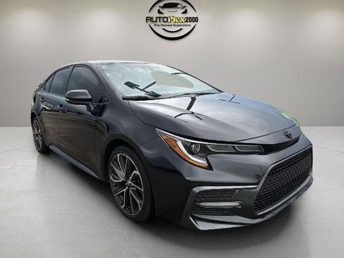 Used 2022 Toyota Corolla SE image 2