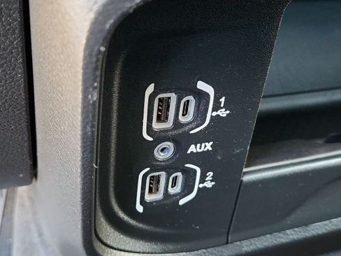 Used 2024 RAM 2500 Big Horn AWD/4WD image 23