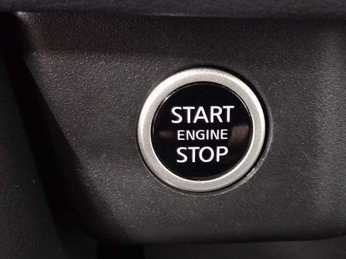 Used 2023 Nissan Rogue S AWD/4WD image 30