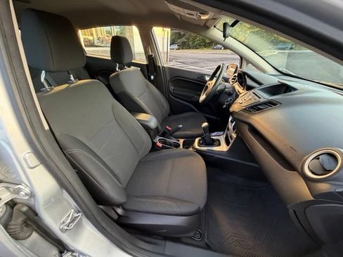 Used 2016 Ford Fiesta SE w/ Cold Weather Package FWD image 13