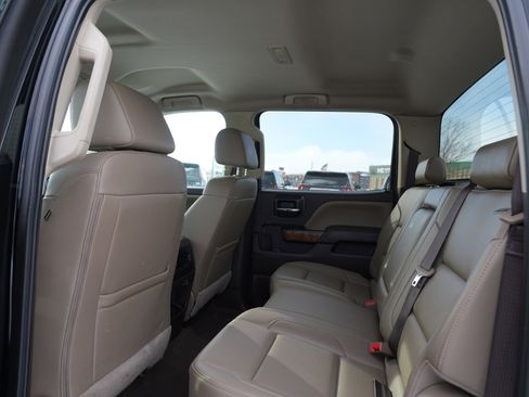 Used 2019 GMC Sierra 2500 SLT w/ Snow Plow Prep Package image 18