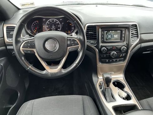 Used 2016 Jeep Grand Cherokee Laredo AWD/4WD image 12