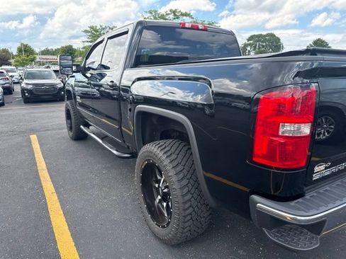 Used 2017 GMC Sierra 1500 SLE AWD/4WD image 4