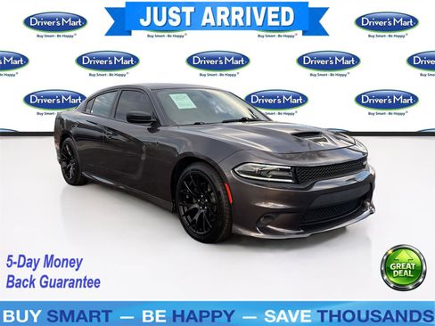 Used 2017 Dodge Charger R/T RWD image 1