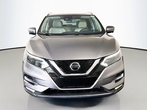 Used 2021 Nissan Rogue Sport SL w/ Premium Package AWD/4WD image 2