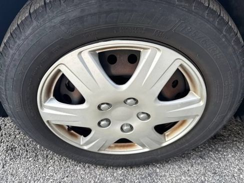 Used 2012 Honda Civic LX image 2