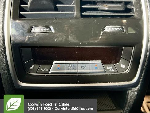 Used 2023 BMW X5 xDrive40i AWD/4WD image 30