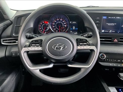 Certified 2021 Hyundai Elantra SEL FWD image 5