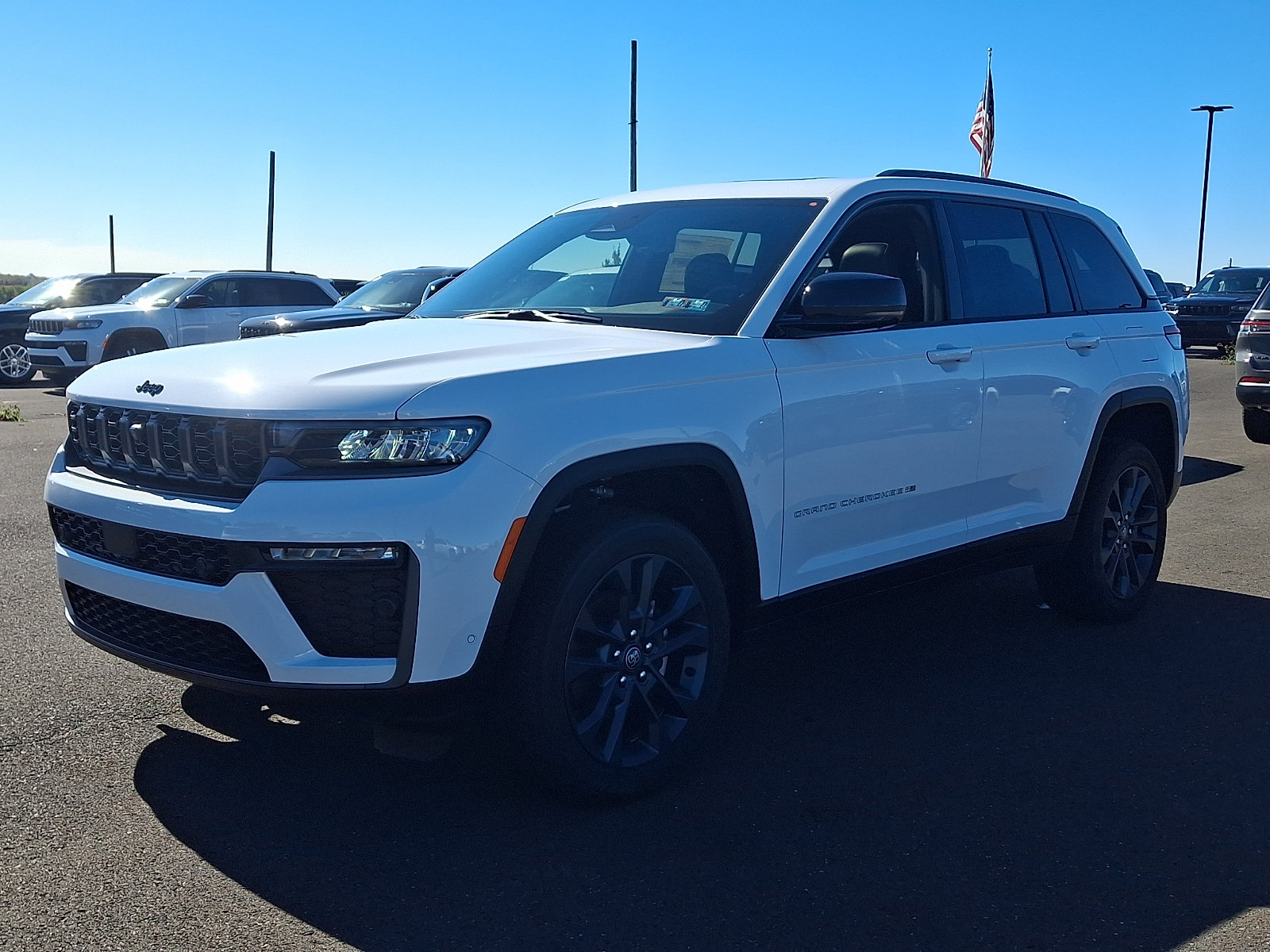 New 2026 Jeep Grand Cherokee Limited AWD/4WD image 2