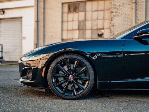 Used 2021 Jaguar F-TYPE R image 21