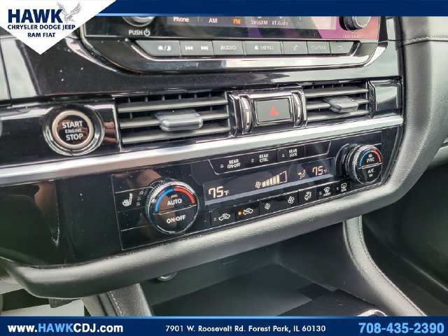 Used 2024 Nissan Pathfinder SV AWD/4WD image 20
