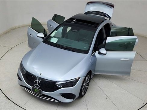 Used 2023 Mercedes-Benz EQE 500 4MATIC Sedan w/ Digital Light Package image 85