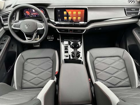 New 2026 Volkswagen Atlas Peak Edition AWD/4WD image 11