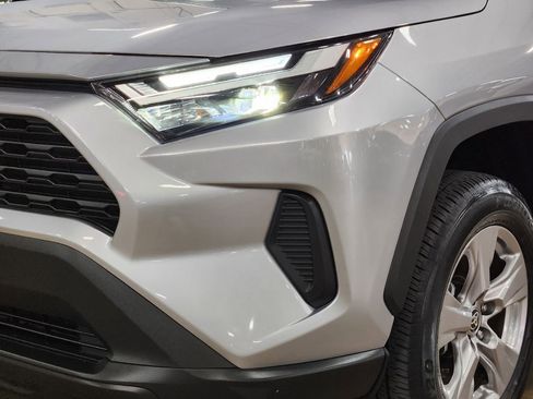 Used 2022 Toyota RAV4 XLE image 14