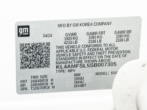 Used 2025 Buick Encore GX Avenir w/ Avenir Technology Package image 16