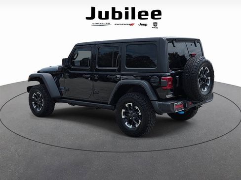 Used 2024 Jeep Wrangler Unlimited Rubicon 4xe image 4