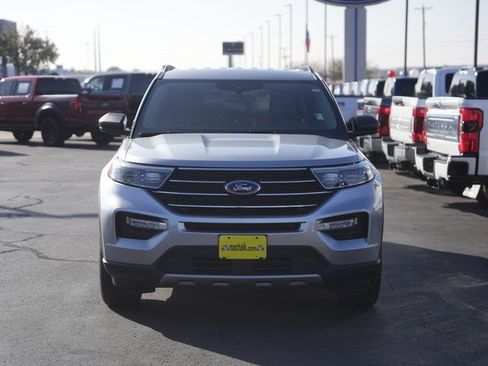 Certified 2023 Ford Explorer XLT w/ Equipment Group 202A image 3