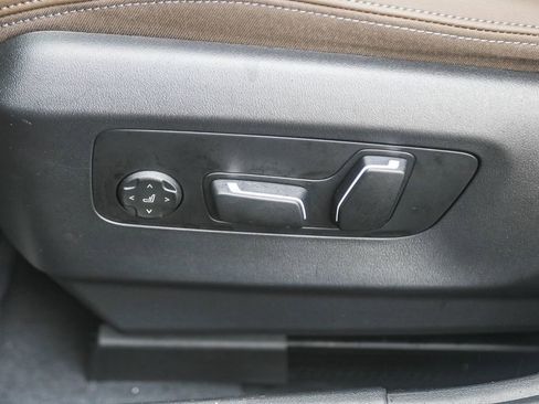 Used 2026 BMW 540i xDrive AWD/4WD image 17