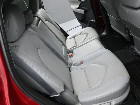Used 2021 Toyota Highlander Limited AWD/4WD image 16