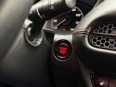 Certified 2025 Honda HR-V Sport image 27