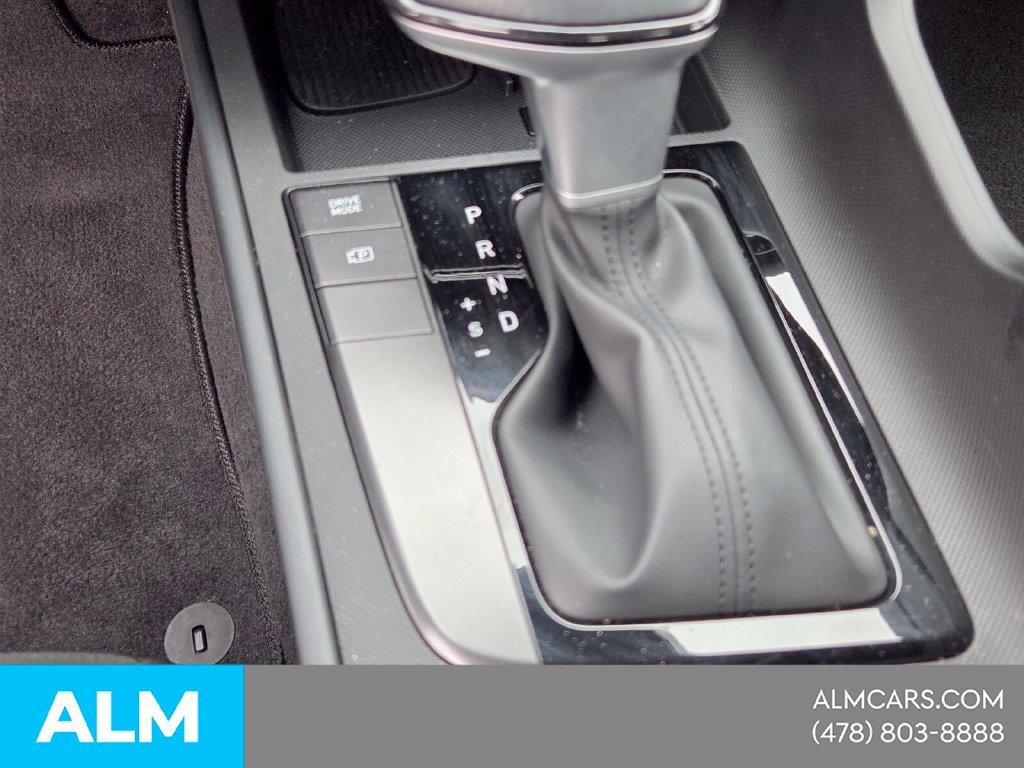 Used 2025 Hyundai Elantra Sport FWD image 19