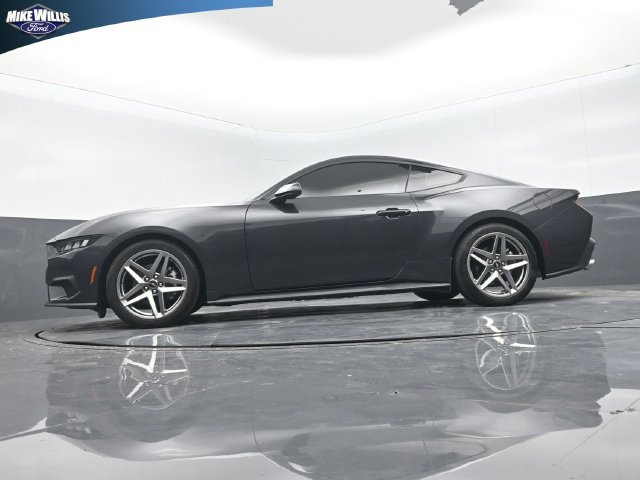Used 2024 Ford Mustang Coupe RWD image 20