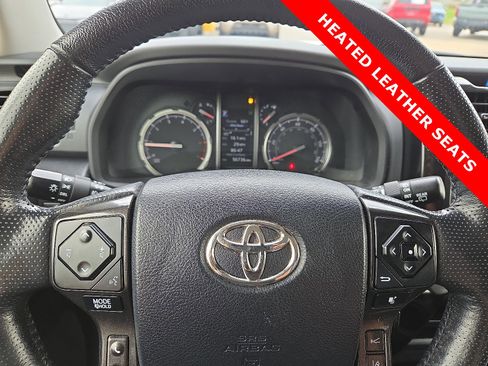 Used 2024 Toyota 4Runner TRD Off-Road Premium AWD/4WD image 24
