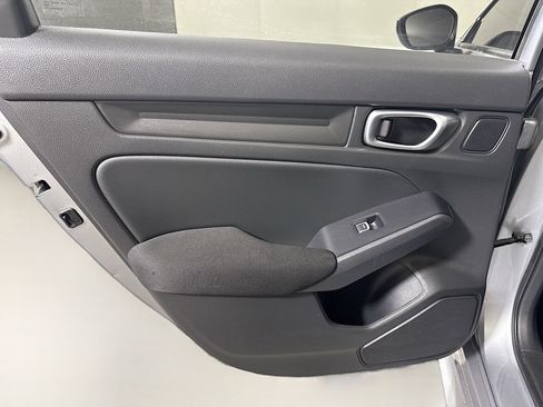 Used 2023 Honda Civic Sport image 26