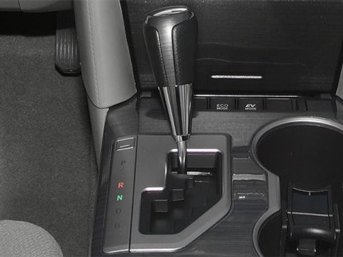 Used 2013 Toyota Camry XLE image 13