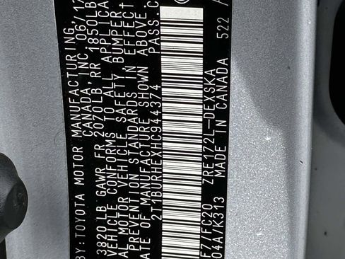 Used 2017 Toyota Corolla SE w/ Carpet Mat Package (TMS) FWD image 26