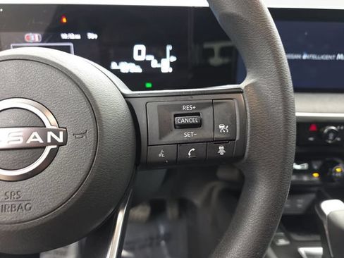 Used 2026 Nissan Kicks SV w/ SV Premium Package FWD image 18