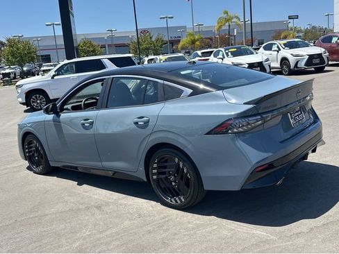 Used 2026 Nissan Sentra SR w/ Floor Mat Package FWD image 4
