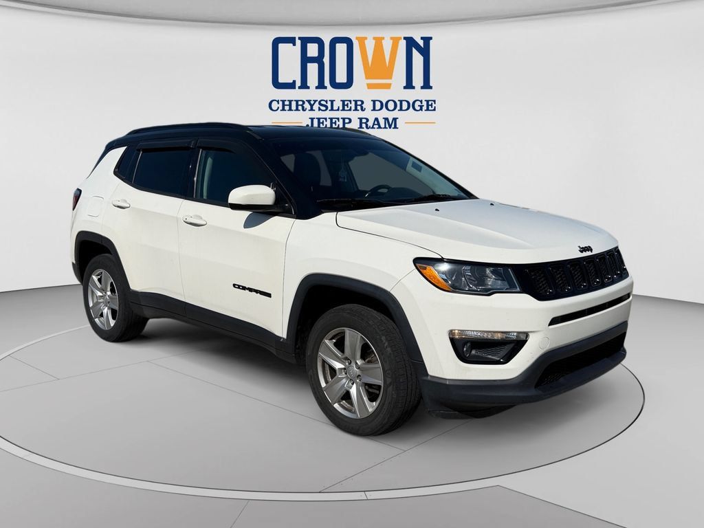 Used 2020 Jeep Compass Latitude AWD/4WD image 1