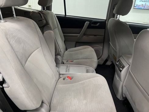Used 2013 Toyota Highlander Plus image 55