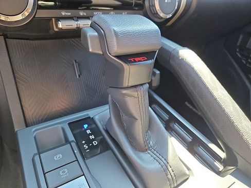 Used 2025 Toyota Tacoma TRD Sport AWD/4WD image 14