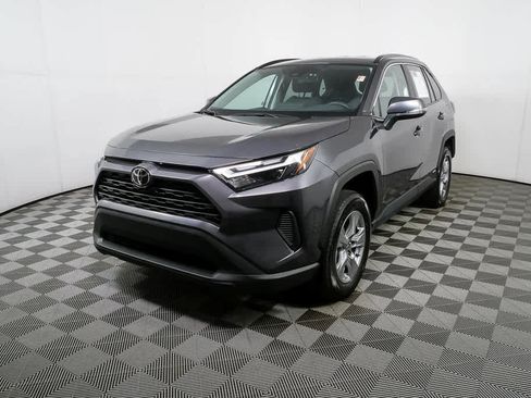 Used 2025 Toyota RAV4 XLE AWD/4WD image 24