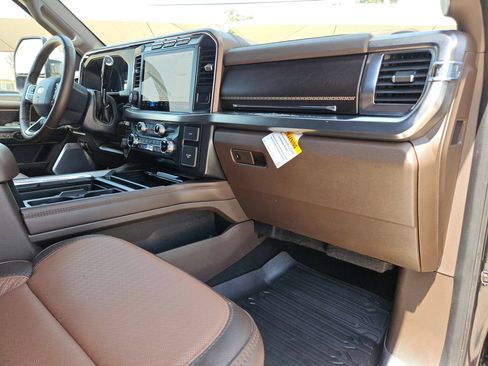 Used 2024 Ford F250 King Ranch w/ Chrome Package AWD/4WD image 28