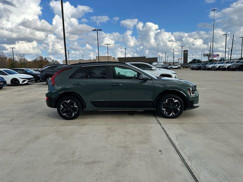 Used 2023 Kia Niro Wind image 4